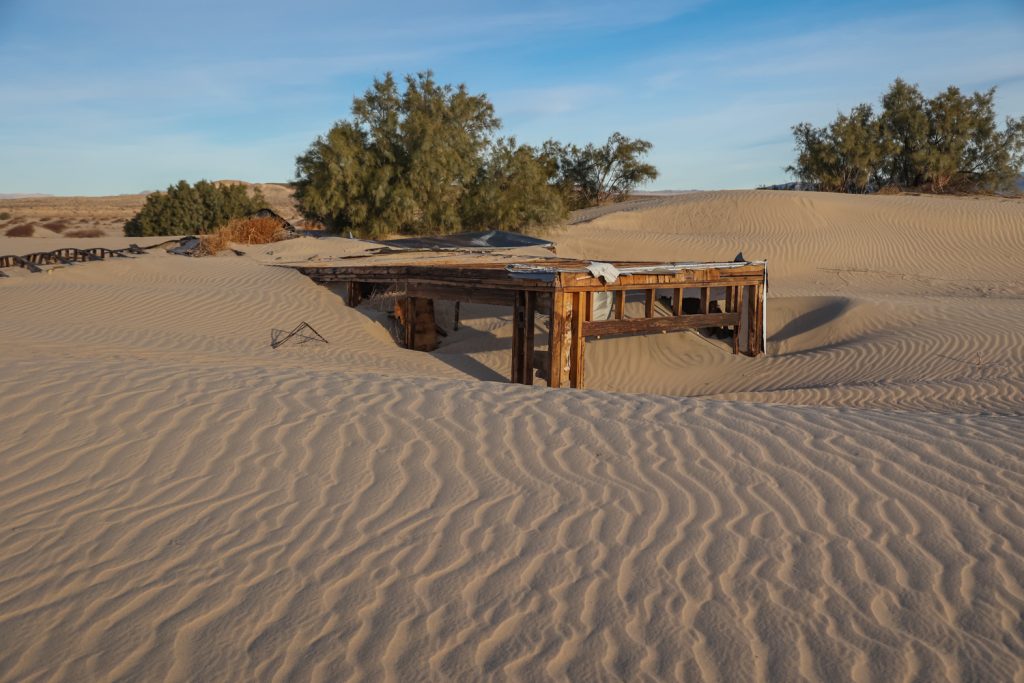 Mojave Desert sand dune homes - Newberry Springs, California - abandoned ruins